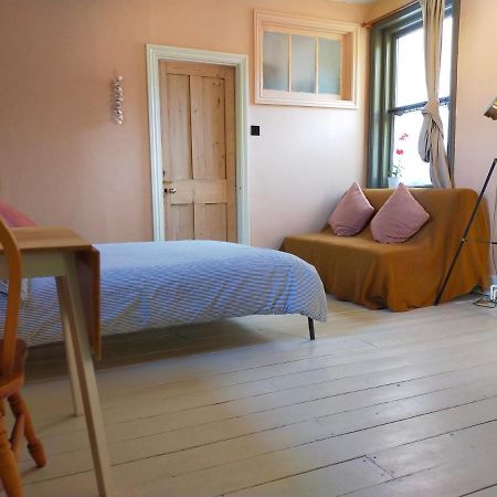 Ferienwohnung Alexandra Retreat Hastings Exterior foto